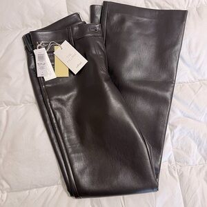 Aritzia, low rise flare, rich mocha brown, size 6 women’s